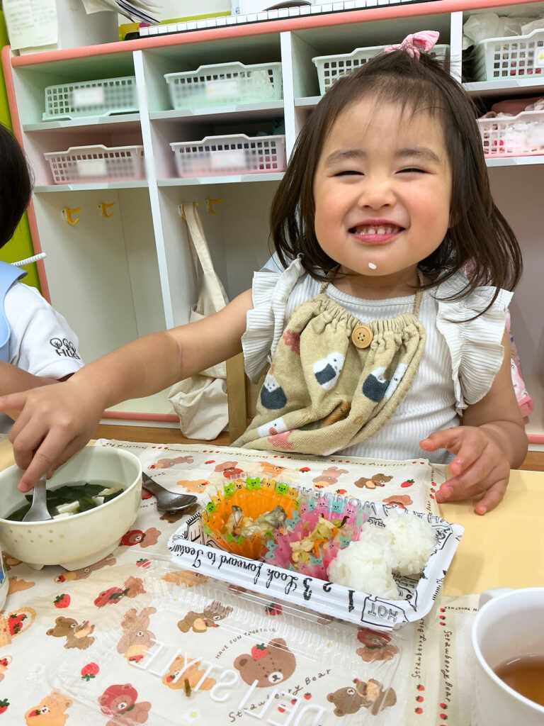 保育園遠足でバラ園と公園へ　大阪　保育園　くじら保育園　202606-5