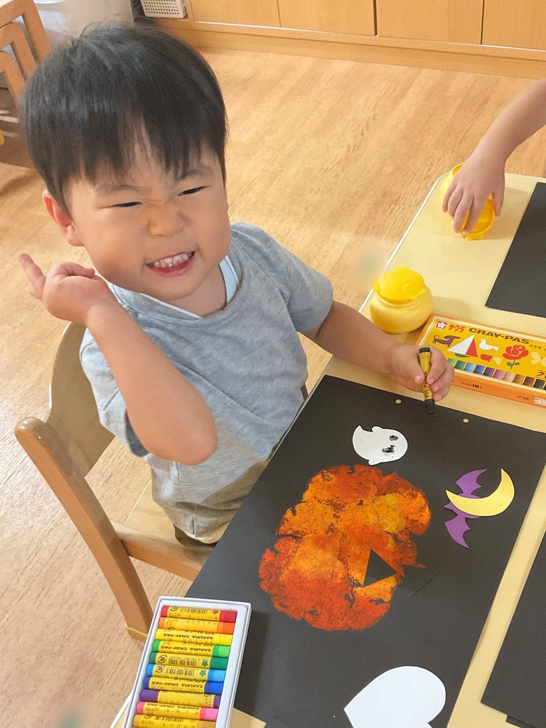 保育園ハロウィンに向けた衣装づくり 大阪 くじら保育園 202610-2