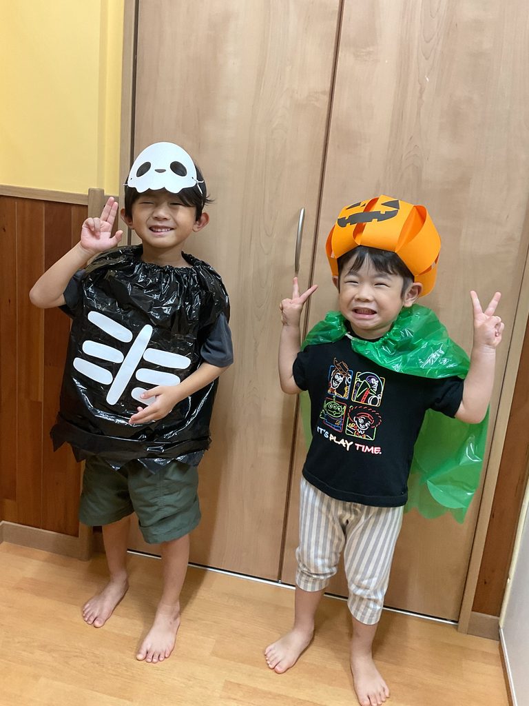 保育園ハロウィンに向けた衣装づくり 大阪 くじら保育園 202610-4
